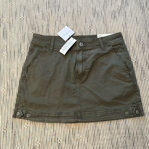 American eagle cargo high rise mini skirt